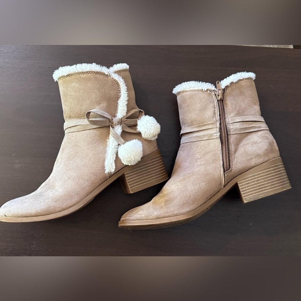 Nine West Tan Winter Boots with Faux Fur